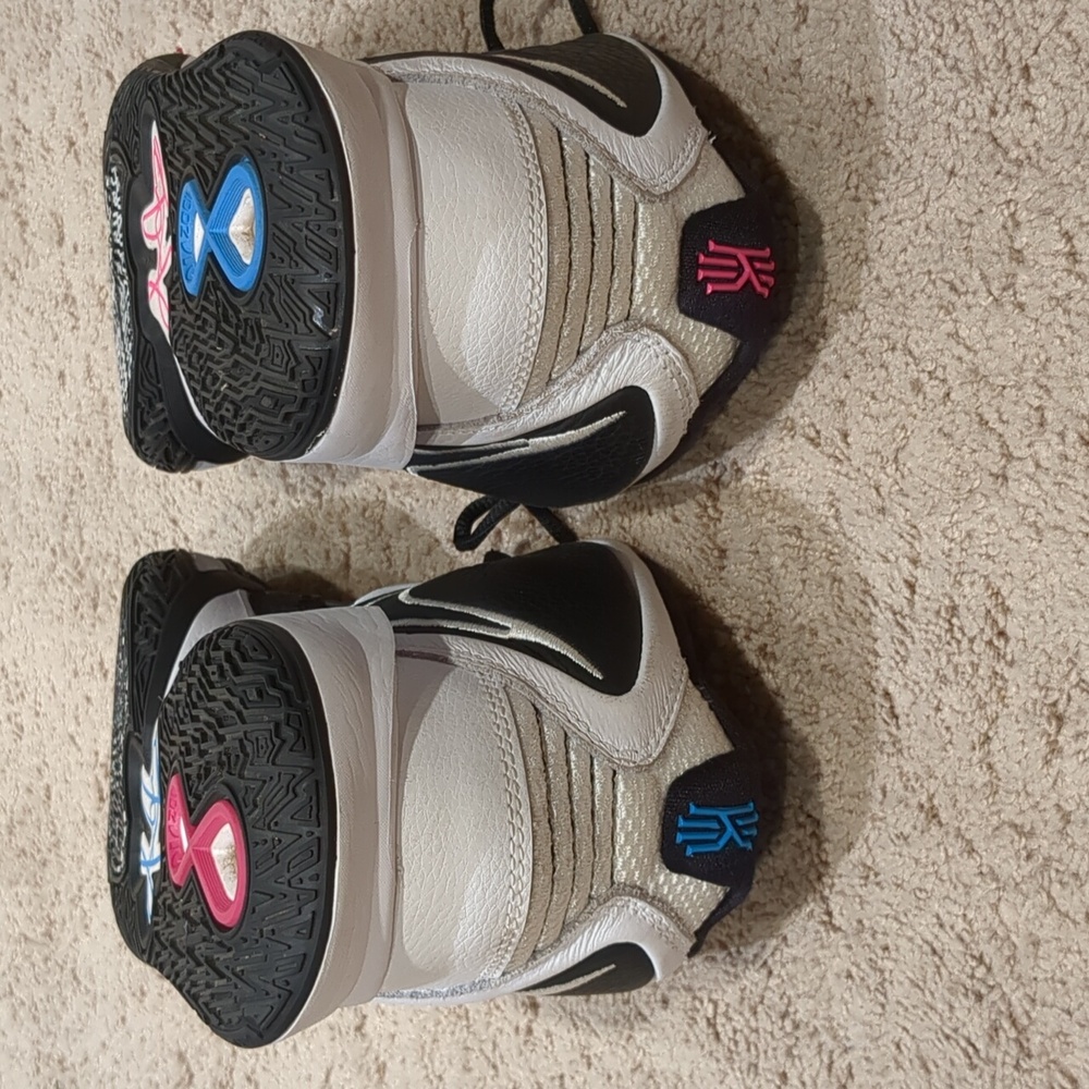 Nike Kyrie Infinity South Beach basketball mid - Picture 8 of 14